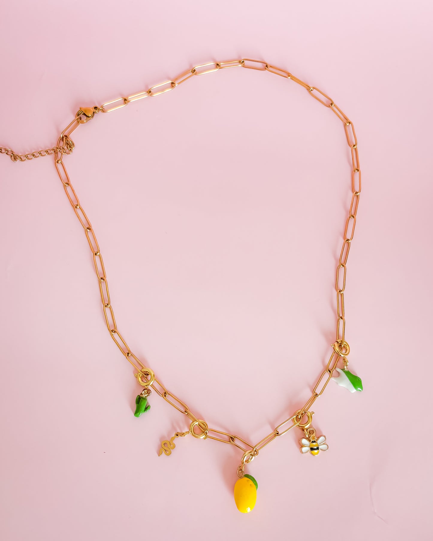 Collier doré Maria M - charms personnalisables