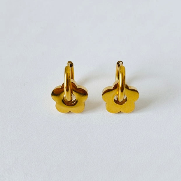 Boucles d’oreilles créoles Fleurs