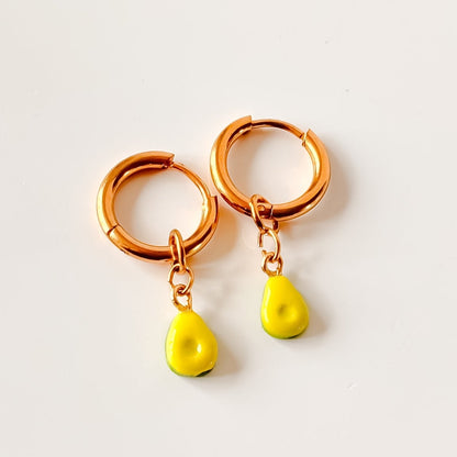 Petits avocats en bijou pour oreilles percées