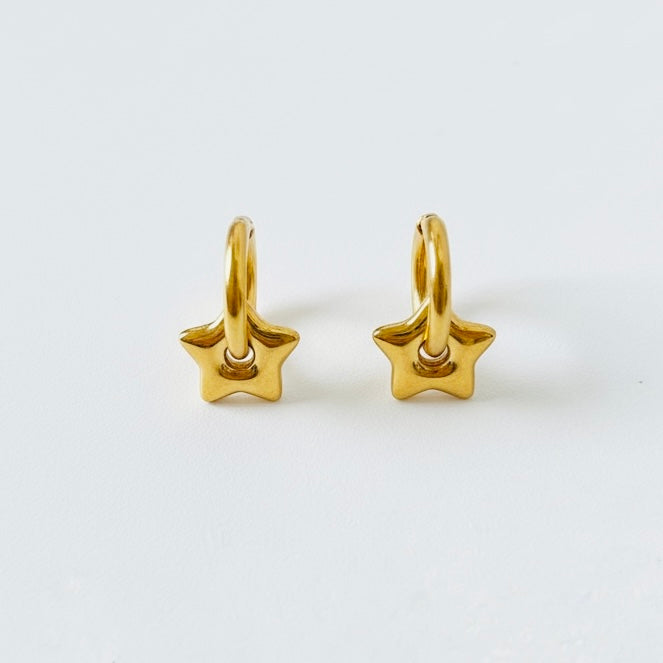 Boucles d’oreilles créoles étoiles
