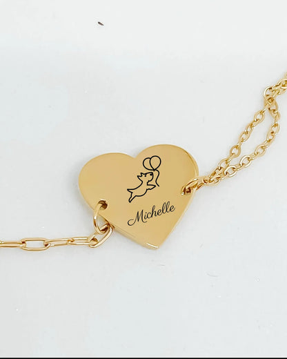 Photo d'un bracelet avec un coeur à faire graver selon ses envies